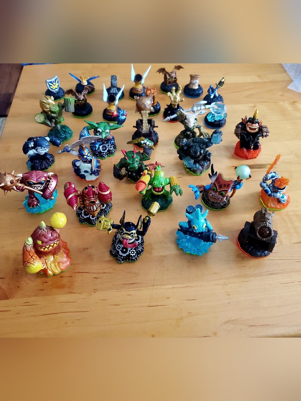 Skylanders Swap-Force Figures - Lot Of 31 - Picture 2 of 8